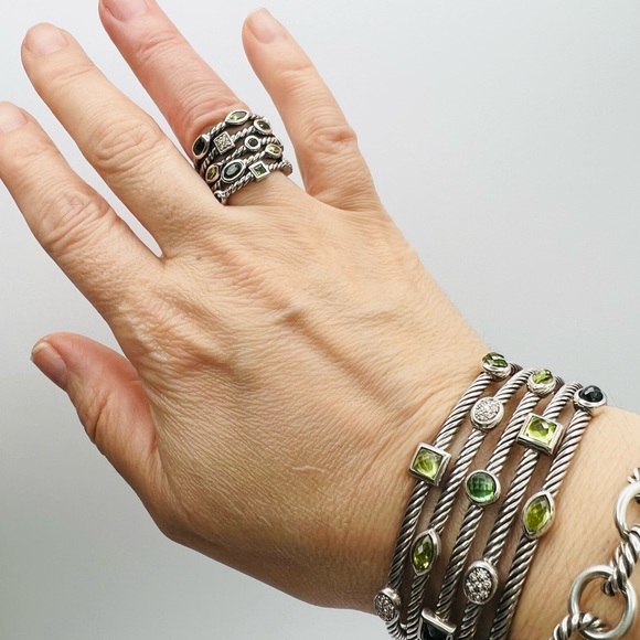 David Yurman Five Row Confetti Peridot
Tourmaline Diamond Bracelet - Picture 5 of 9